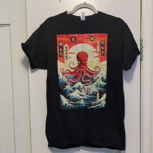 NWOT Black Graphic T-Shirt with Octopus Design - Sz Medium